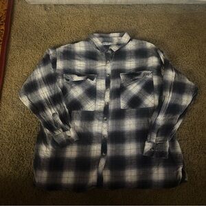 Arizona Jean Company Navy and White Plaid Button-Down Shirt